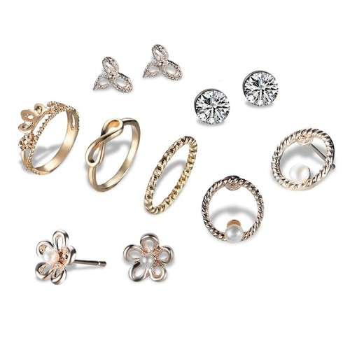 Six piece Ring and Earring set..