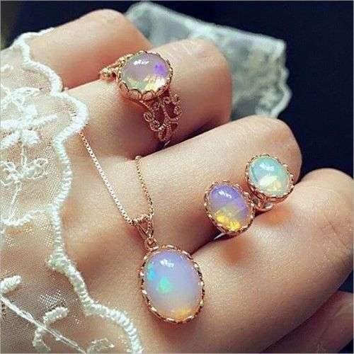 Opalescent moonstone 4 piece jewelry set!! LOWEST SHIPPING