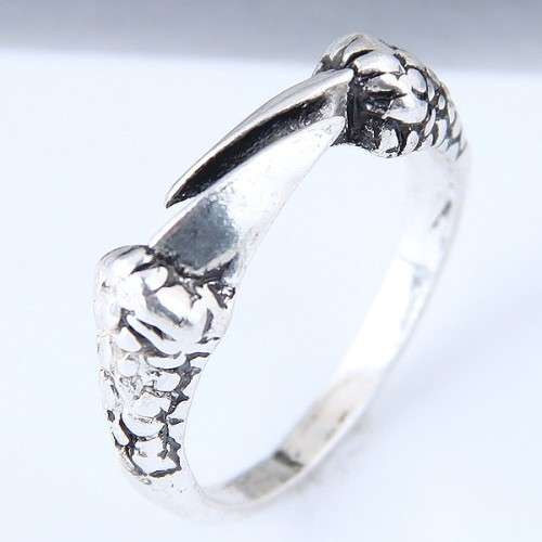 Claw ring