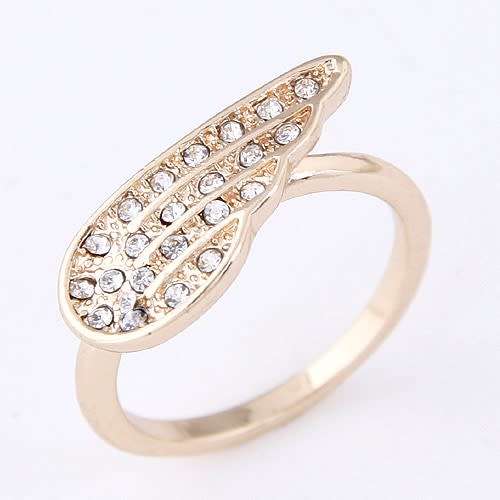 Angel wing gold diamnte ring