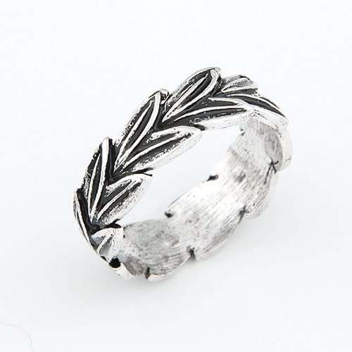 Leaf band ring