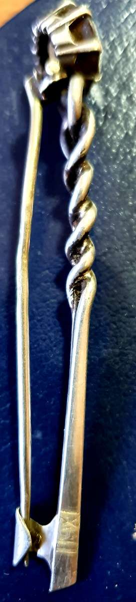 ANTIQUE SILVER BROOCH PIN WITH SMOKED TOPAZ . CIRCA: 1898. SILVER. 9 GRAM