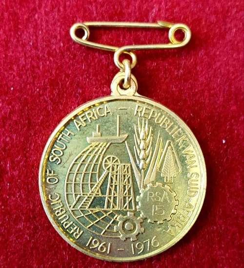 REPUBLIC OF SOUTH AFRICA 15 YEARS MEDALLION. EXCEPTIONAL CONDITION.