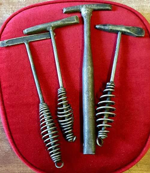 ANTIQUE SLAG HAMMERS 4 X