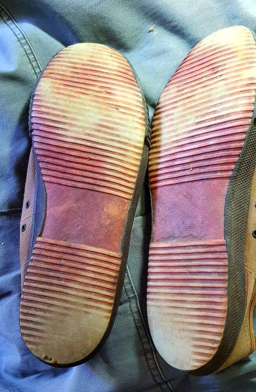 ANGOLA BUSH WAR ERA .SADF  1975. AFKAK TEKKIES. SIZE 10