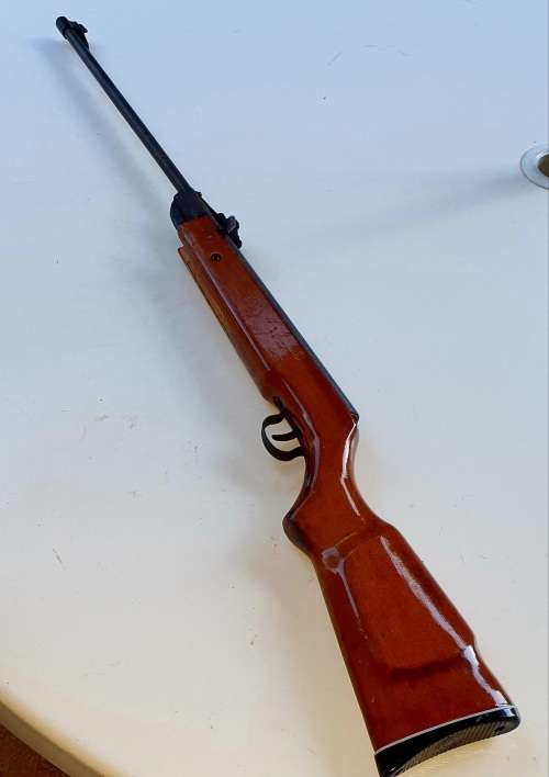1970s MODEL 2 - 4.5MM / .177 SHANGHAI FULL SIZE AIR RIFLE. WORKING CONDITION.