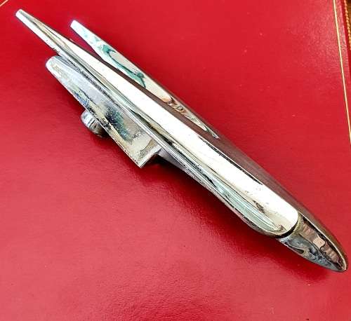 1950s FALCON HEAVY SOLID CHROME HOOD EMBLEM . VERY SCARCE !! 18CM LONG.