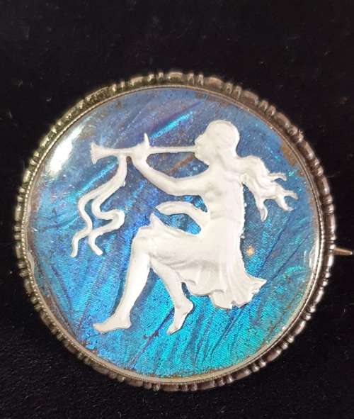 AUTHENTIC BUTTERFLY WING ART DECO CAMEO SET IN STERLING BROOCH