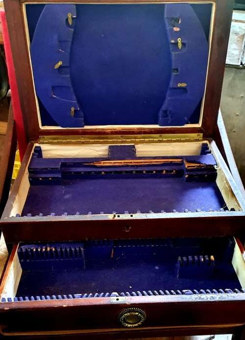 ANTIQUE HUGE SOLID WOOD CUTLERY CANTEEN WITH DRAWER. CIRCA 1899