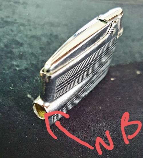 VINTAGE RONSON LIGHTER ( B )