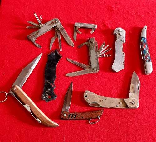 VINTAGE FOLDING KNIFES AND PARTS AS RESTOURATION JOB !!