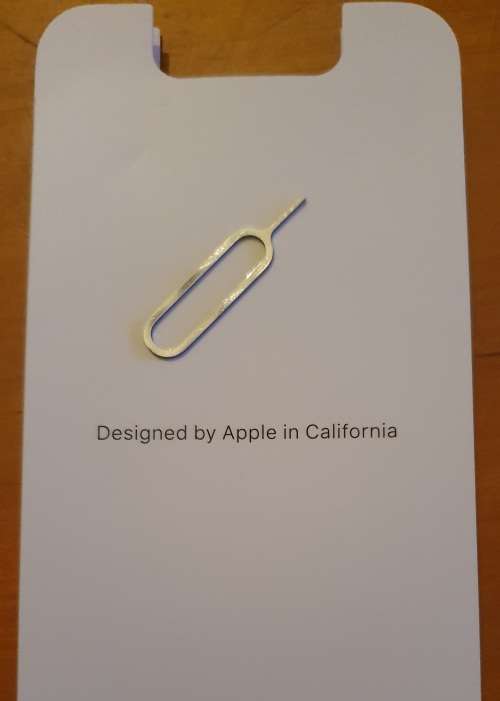 i PHONE 11 . 64GB. BLACK  . SEE DESCRIPTION.  AS GOOD AS NEW.