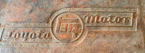 ANTIQUE TOYOTA MOTOR TEQ STEEL TOOL BOX !! SCARCE FIND !!