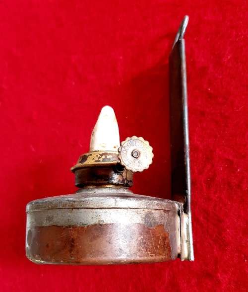 ANTIQUE SAS / SAR BRASS / COPPER/  PORCELAIN OIL LAMP .