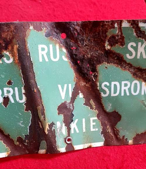 ANTIQUE ENAMEL STEEL BOARD. HOU ASB RUSKAMER SKOON.GEBRUIK VULLISDROM.DANKIE.