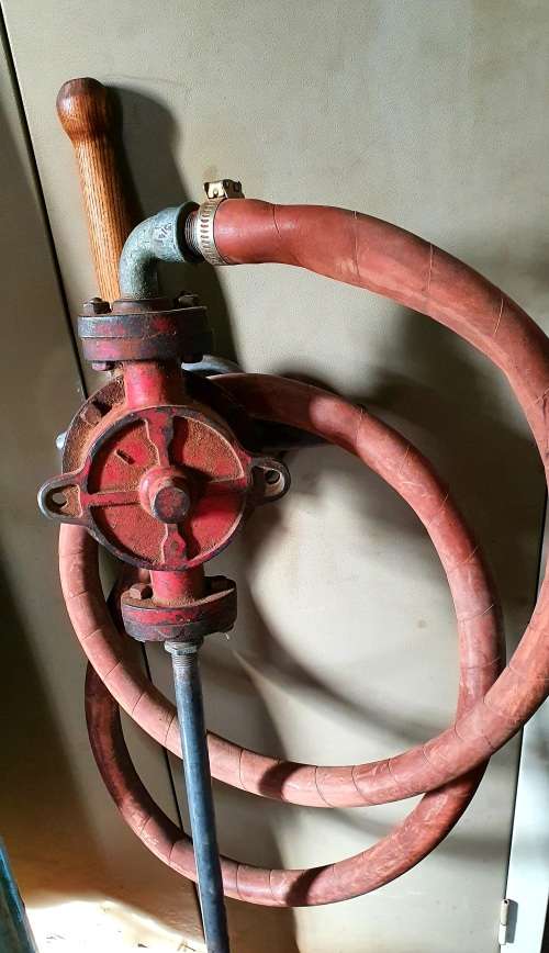 ANTIQUE  PETROL / DIESEL HAND PUMP - NO.1 RUNWELL-BRITISH MADE.ORIGINAL HANDLE, NOZZEL ,PIPE.