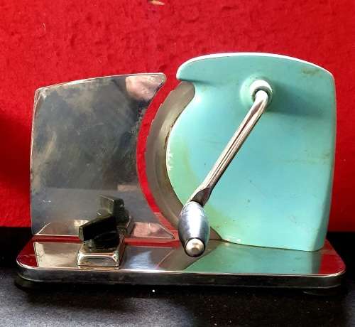 RETRO BLUE PINEWARE BREAD / MEAT SLICER. 50 X MORE ITEMS ON SAME AUCTION !!!!