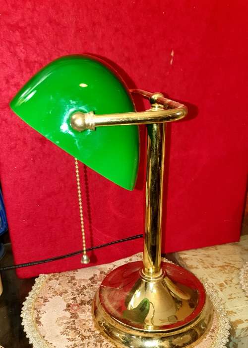 ORIGINAL BANKERS LAMP. WORKING. SEE DESCRIPTION.