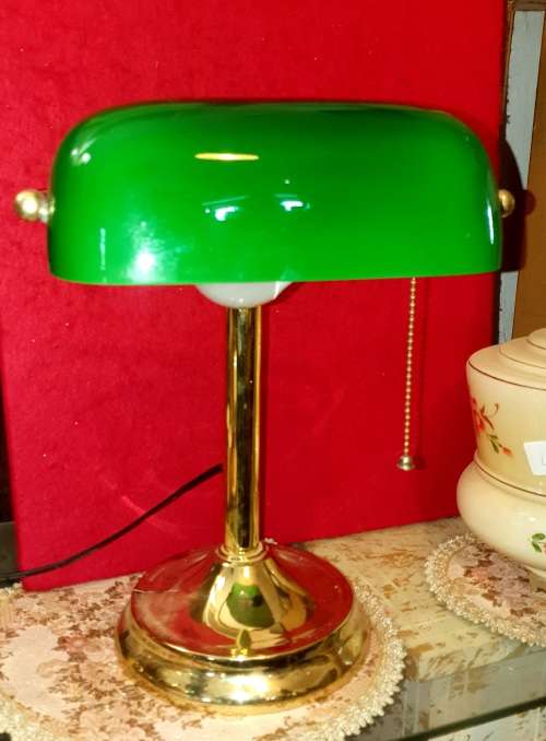 ORIGINAL BANKERS LAMP. WORKING. SEE DESCRIPTION.