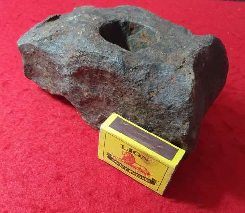 ANCIENT SLEDGE HAMMER HEAD.