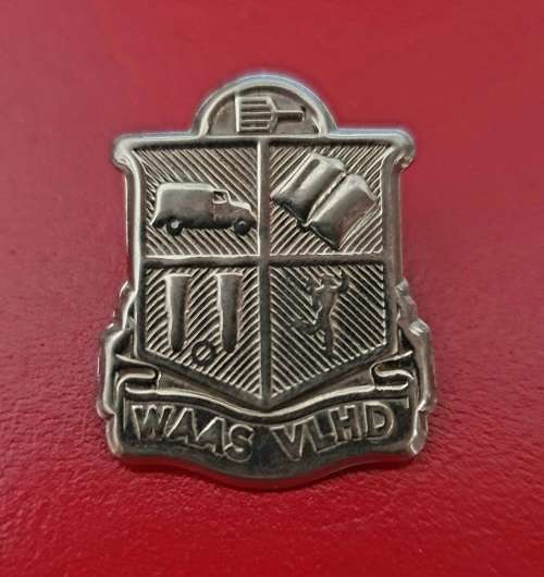 WW11 SOUTH AFRICAN WOMENS AUXILIARY ARMY BADGE.
