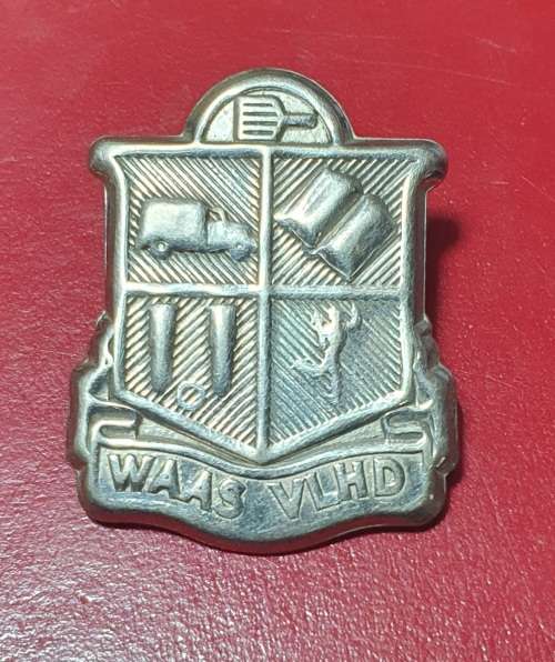 WW11 SOUTH AFRICAN WOMENS AUXILIARY ARMY BADGE.
