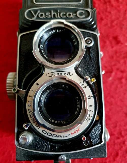 VINTAGE 1958 YASHICA C - CAMERA