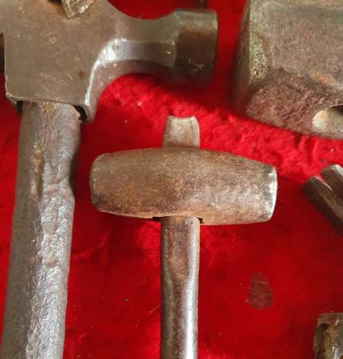 8 X ANTIQUE TO VINTAGE HAMMER COLLECTION. INCL. HUGE FORGING HAMMERS !! ONE BID FOR ALL.