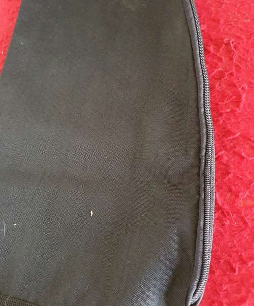 LONG RIFLE BAG. TOP ZIP. AS NEW.