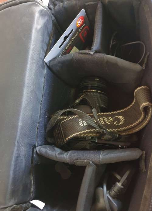 CANON EOS 10D CAMERA WITH ZOOM LENS EF 28-80MM . 58MM. PLUS BAG ETC.