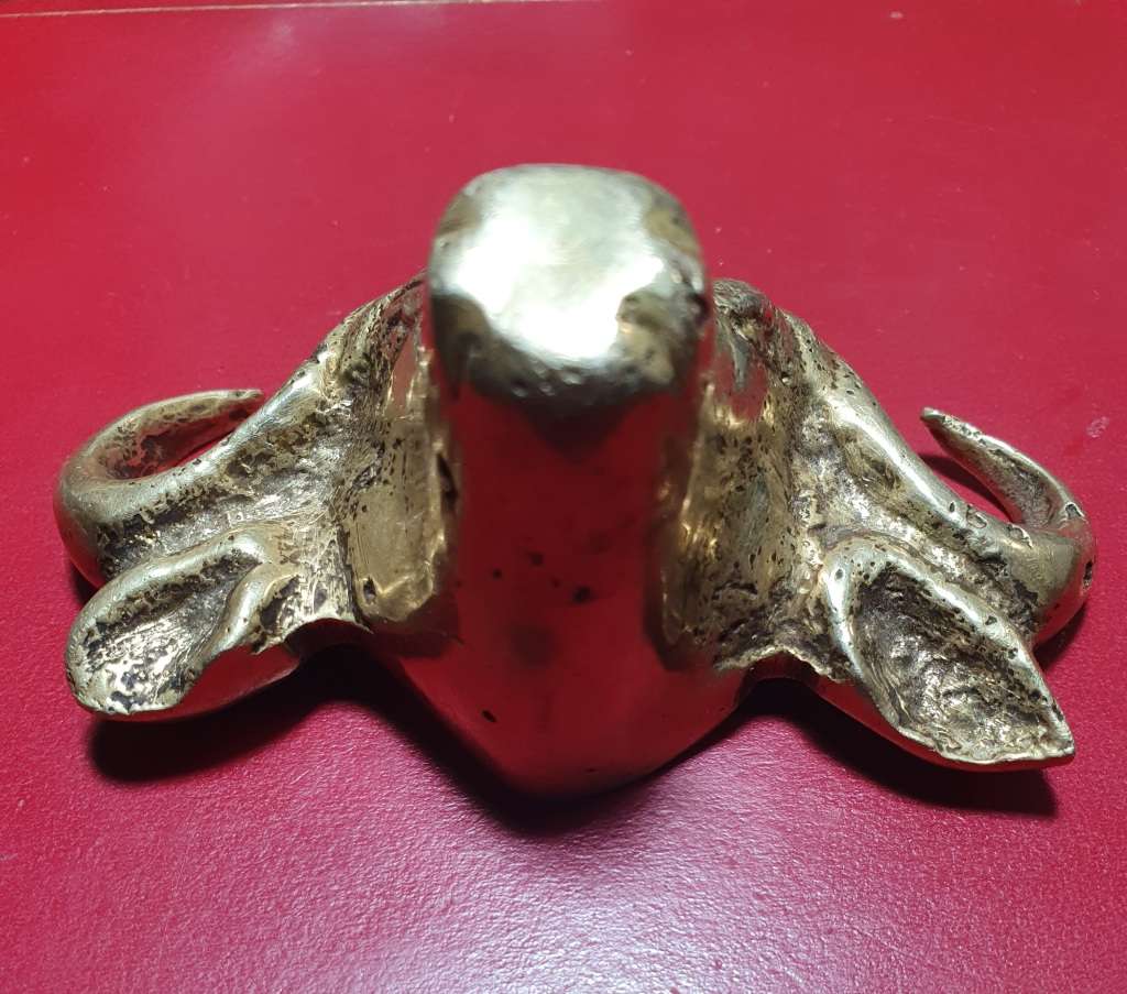 HUGE 32 BATTALION BUFFALO . SOLID BRASS. MADE FROM R1. / 7.62MM SHELLS.