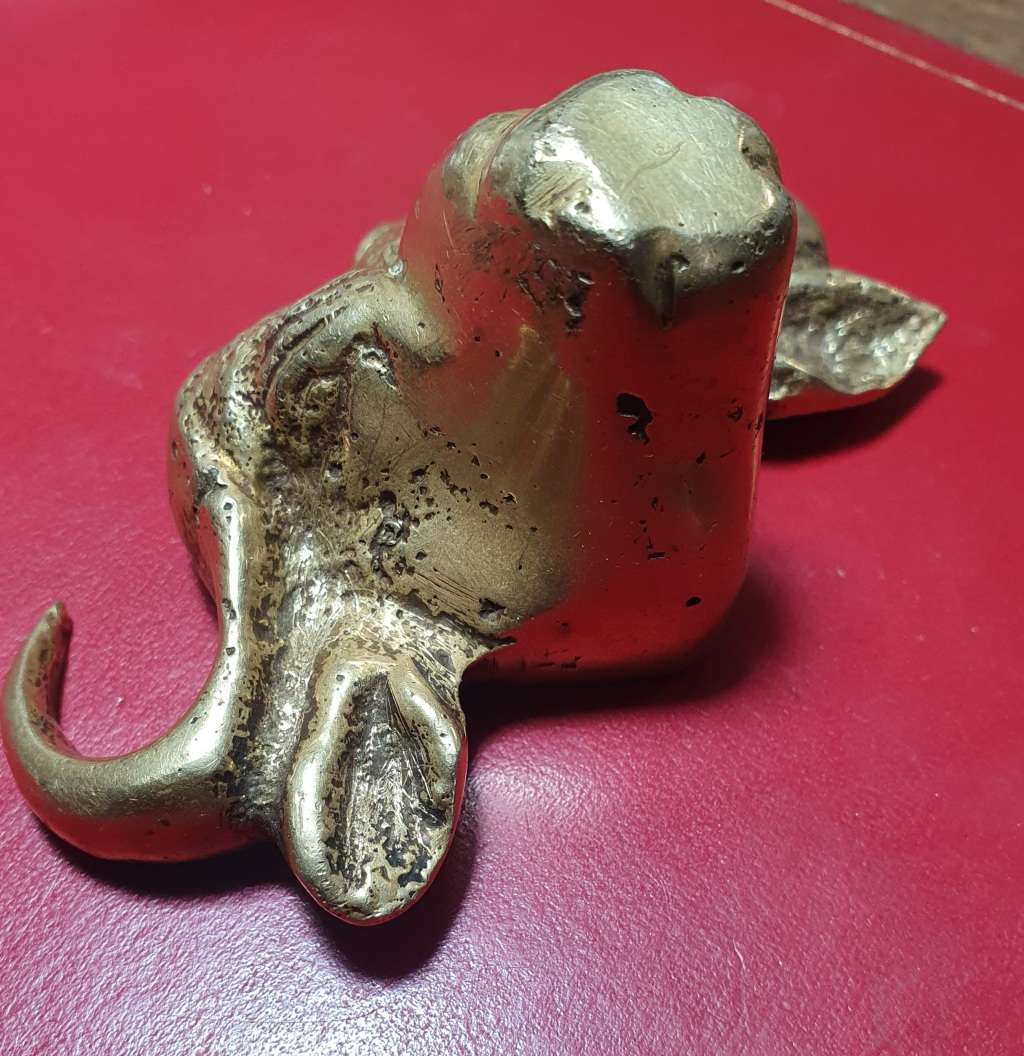 HUGE 32 BATTALION BUFFALO . SOLID BRASS. MADE FROM R1. / 7.62MM SHELLS.