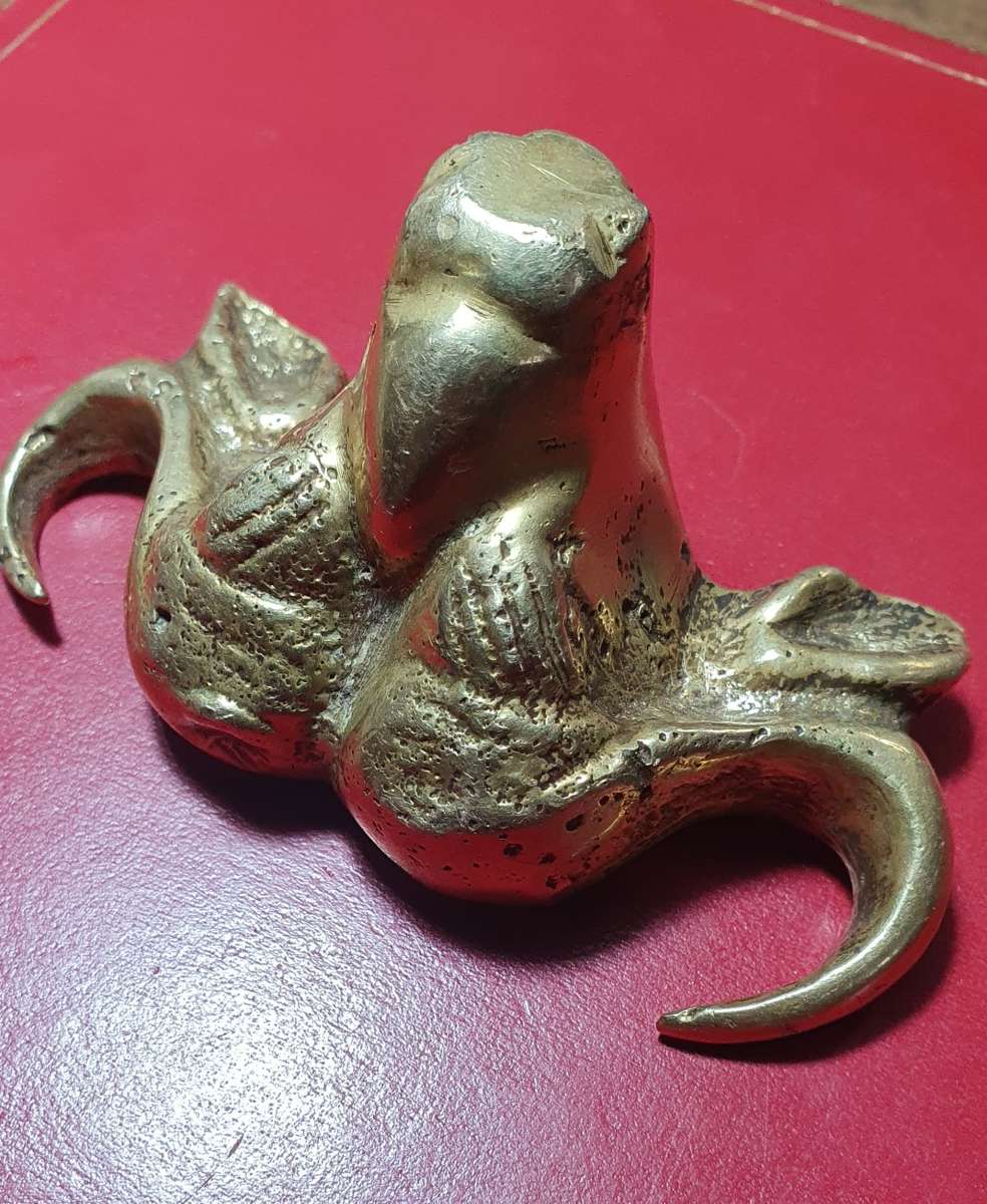 HUGE 32 BATTALION BUFFALO . SOLID BRASS. MADE FROM R1. / 7.62MM SHELLS.