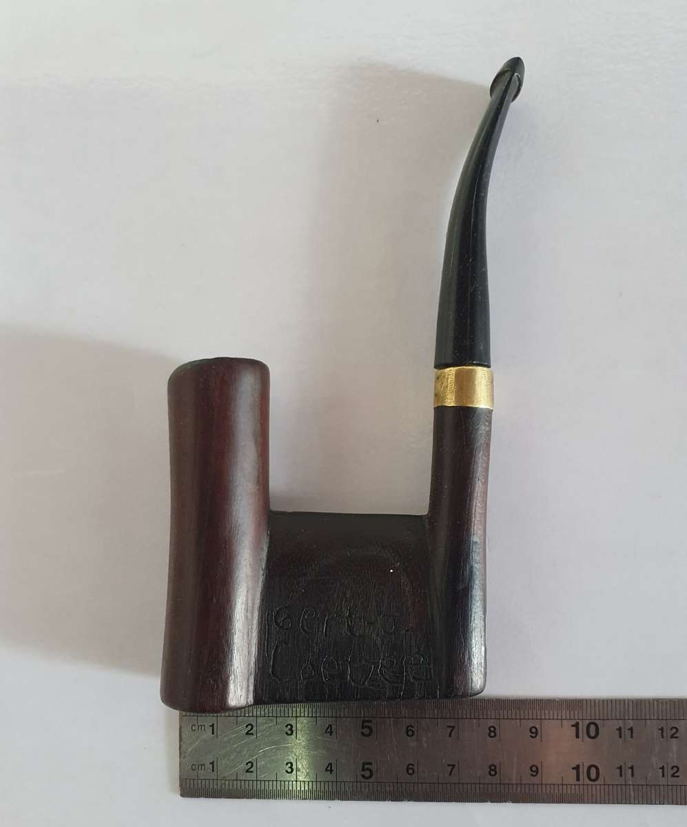 ANGLO BOER WAR. POW SMOKING PIPE. BERMUDA. GERT COEZEE.