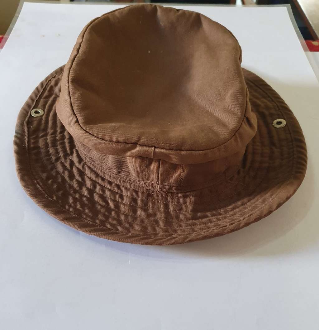 1971 SADF NUTRIA BUSH HAT. SIZE 55. EXCEPTIONAL CONDITION.