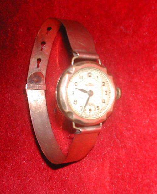 VAN BUREN LADIES WATCH.GOLD. 1910/20..100% WORKING CONDITION!!!!