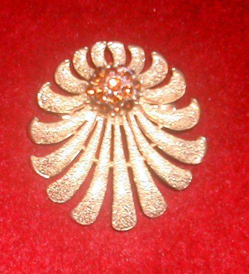 VINTAGE BROOCH. 1930/35 WITH CRYSTALS. RARE!!!