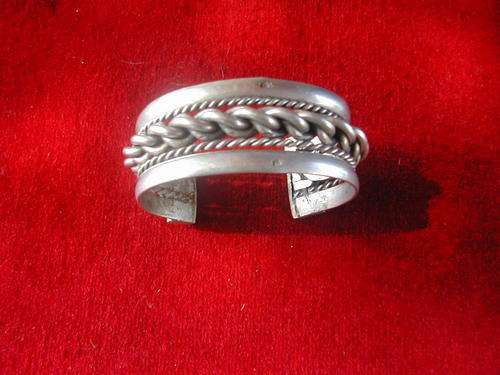 RETRO HEAVY IRON BANGLE.