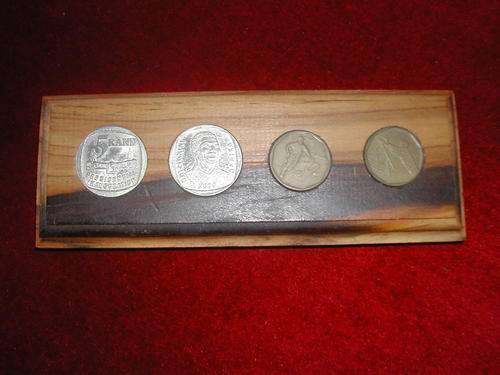 HERDENKINGS MUNT VERSAMELING.