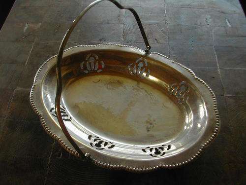 VINTAGE;SILVER PLATED(espn) BASKET. SWEETS/COOKIES.