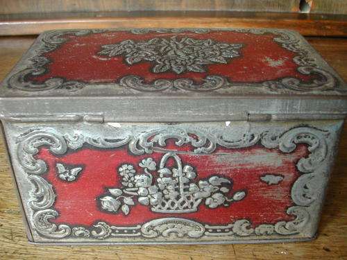 ANTIQUE FIVE ROSES TIN. FANTASTIC ITEM!!!
