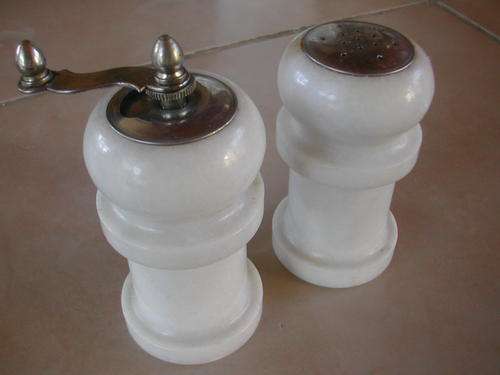 VINTAGE MARMER PEPER MALER EN SOUT POT !! SKAARS ITEM!!!!