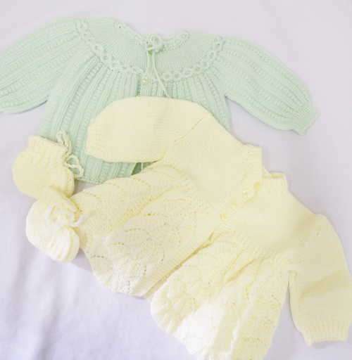 Lot of 3 new knitted baby clothes - 2 jerseys and 1 pair of booties