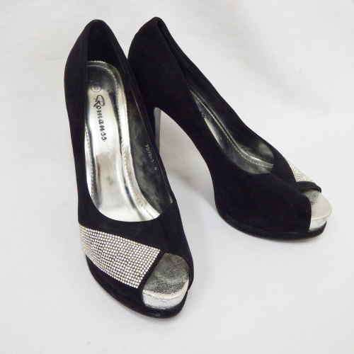Beautiful Ramanss black evening high heels with diamante detail - Size : 6