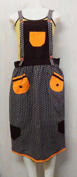 African style ladies pinafore - Looks like a Medium / Large