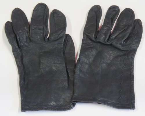 Black leather ladies gloves
