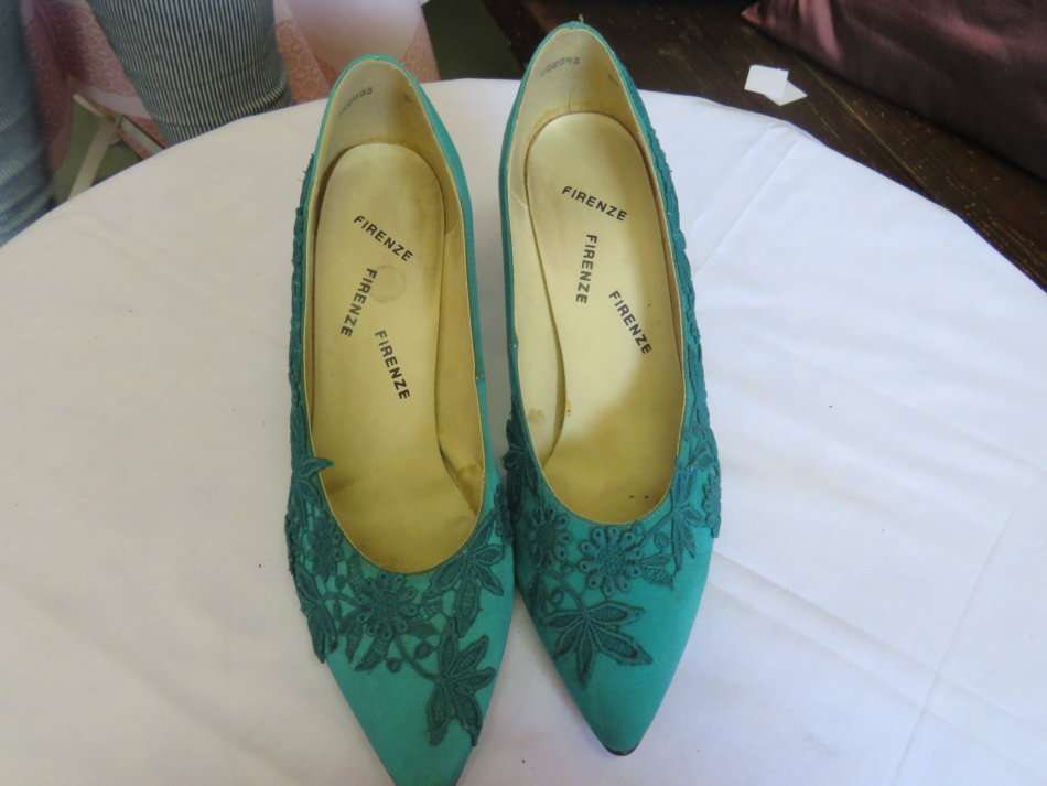 Handmade Firenze shoes - Size: 8 - One shoe has some marks on side