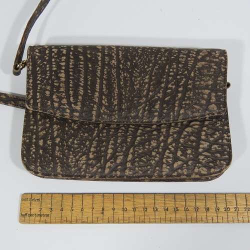 Lorenzi Genuine Buffalo leather handbag - Strap size: 106.5cm - Bag: 20cm x 13cm