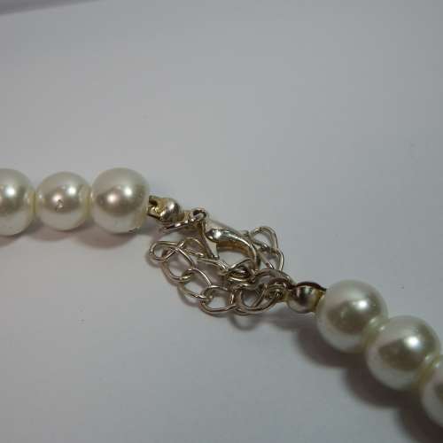 Fashion jewellery faux pearls necklace