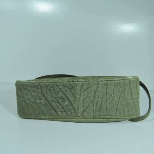 Vintage Genuine African Buffalo leather handbag - 28 x 31 cm